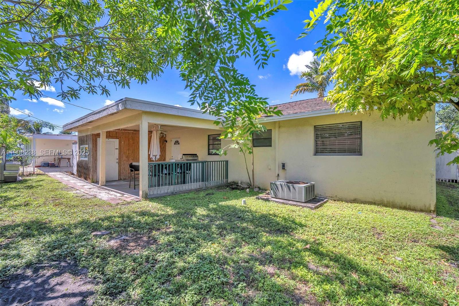 1821 Southwest 98th Terrace Miramar, FL 33025 - Photo 19 of 22