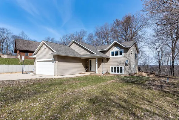 $379,800 | 277 Red Ridge Road, Good Thunder, MN 56037