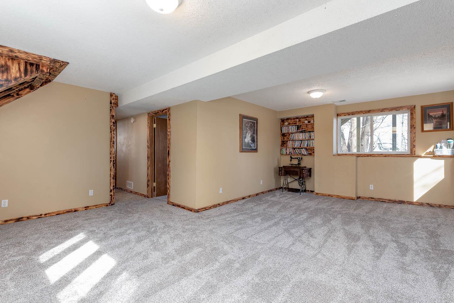 277 Red Ridge Road Good Thunder, MN 56037 - Photo 14 of 24