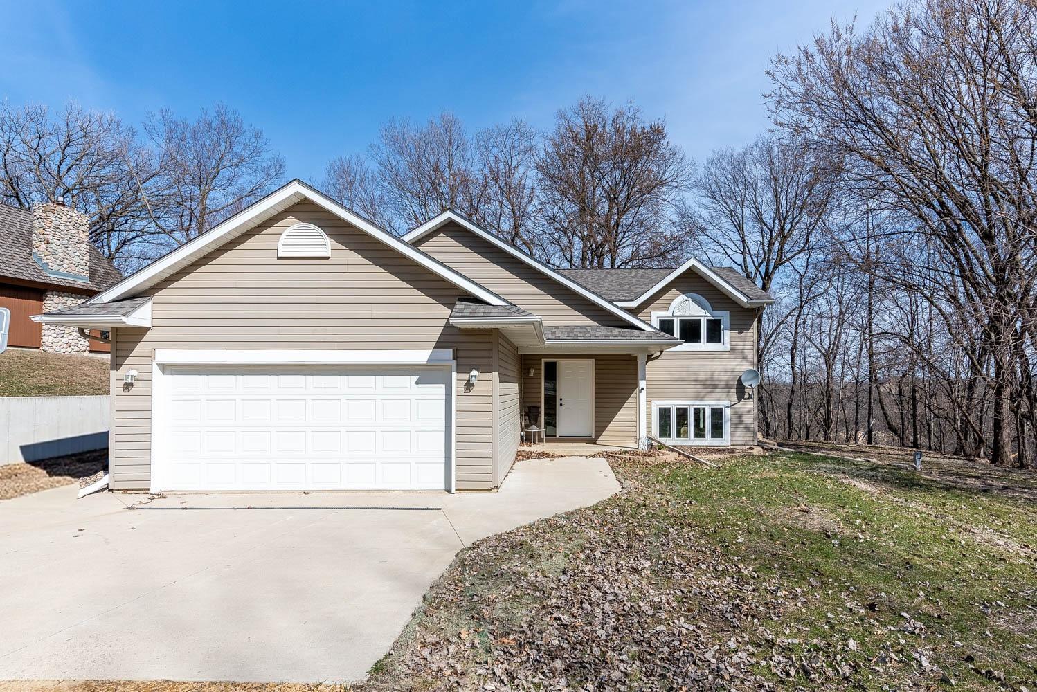 277 Red Ridge Road Good Thunder, MN 56037 - Photo 2 of 24