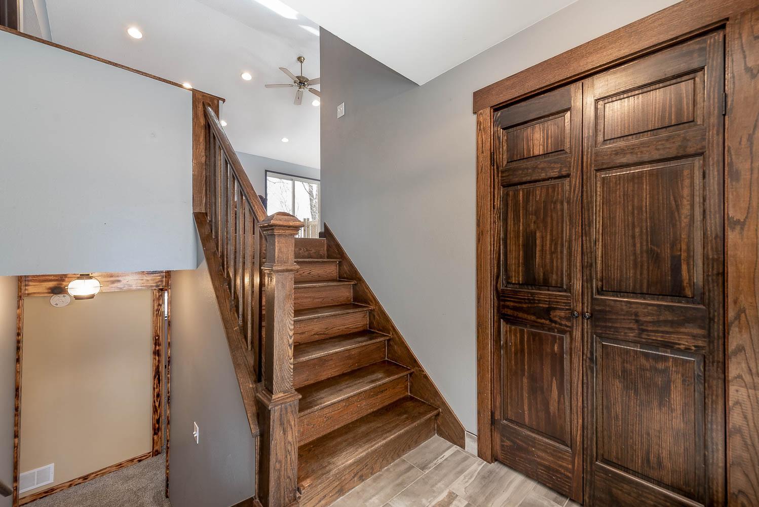 277 Red Ridge Road Good Thunder, MN 56037 - Photo 3 of 24