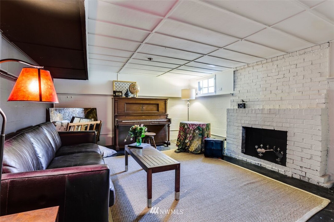 7512 California Avenue Southwest Seattle, WA 98136 - Photo 14 of 24 Gallery Image 14