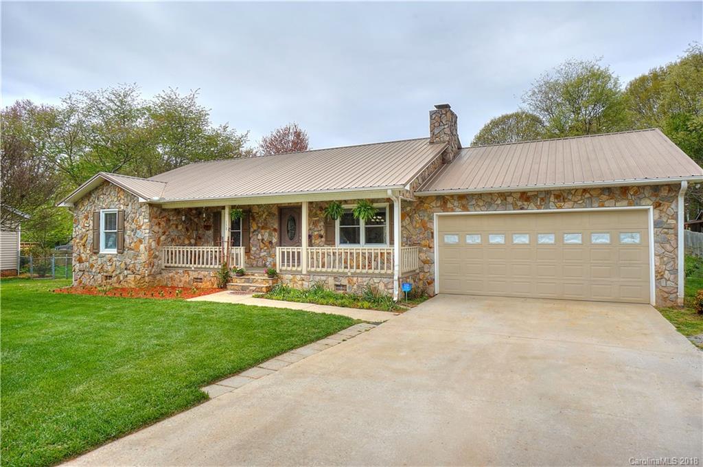 138 Mooreland Road Mooresville, NC 28117 - Photo 2 of 25