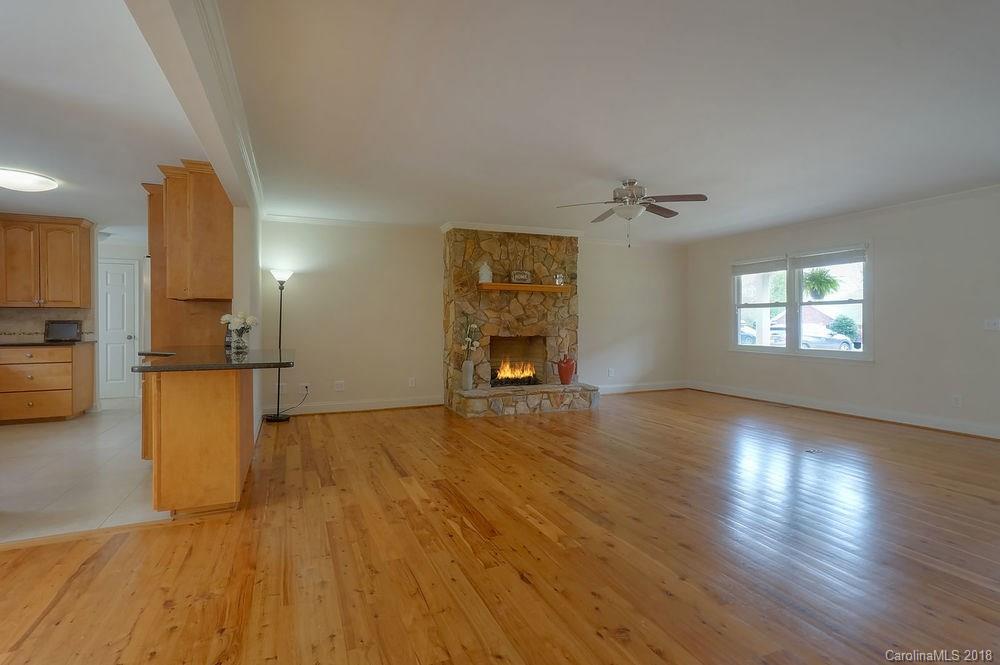 138 Mooreland Road Mooresville, NC 28117 - Photo 5 of 25