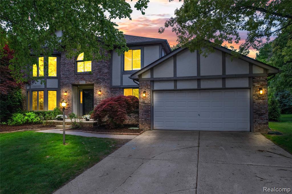 1036 Bembridge Drive Rochester Hills, MI 48307 - Photo 4 of 54