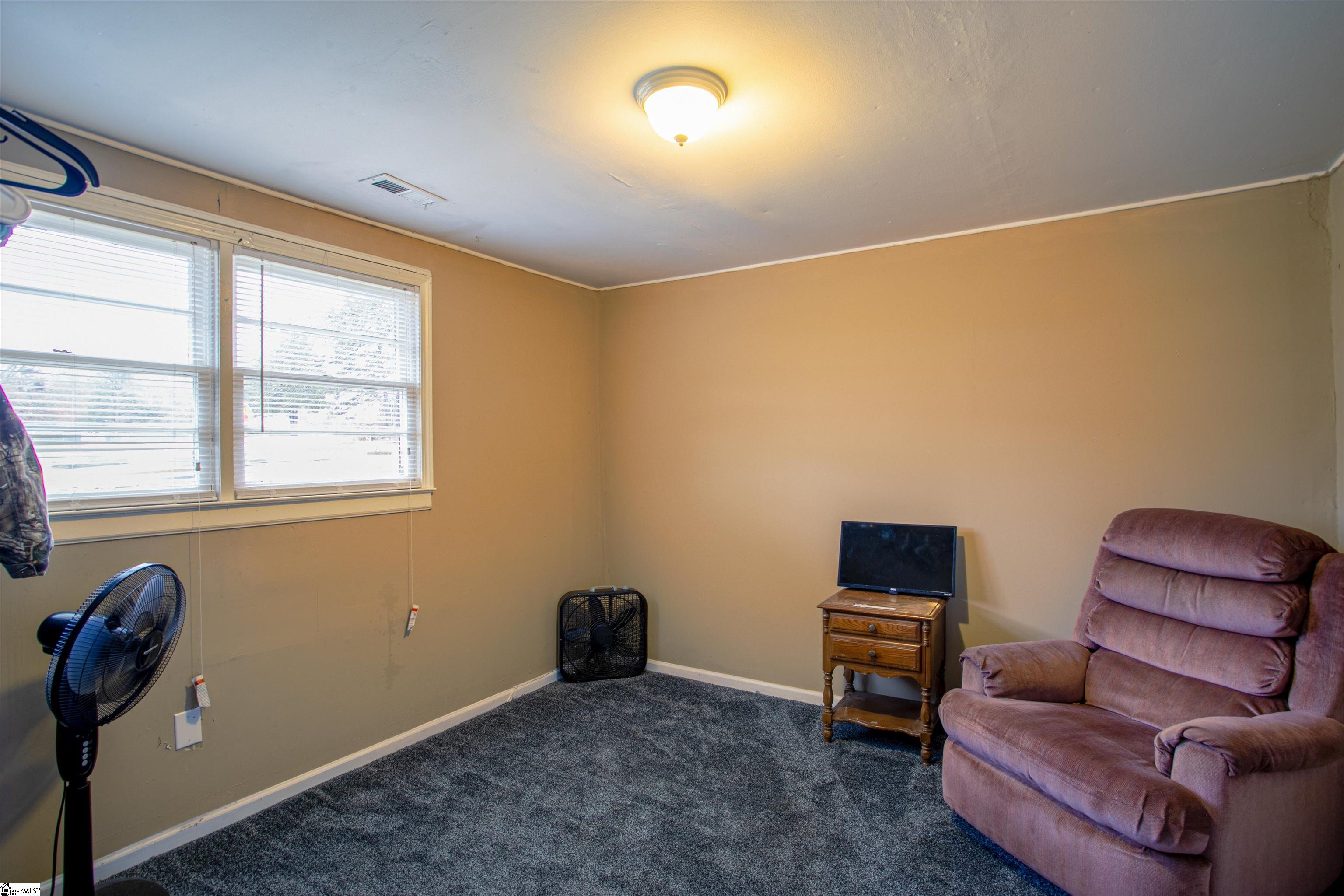 1227 Breazeale Road Easley, SC 29640 - Photo 15 of 19