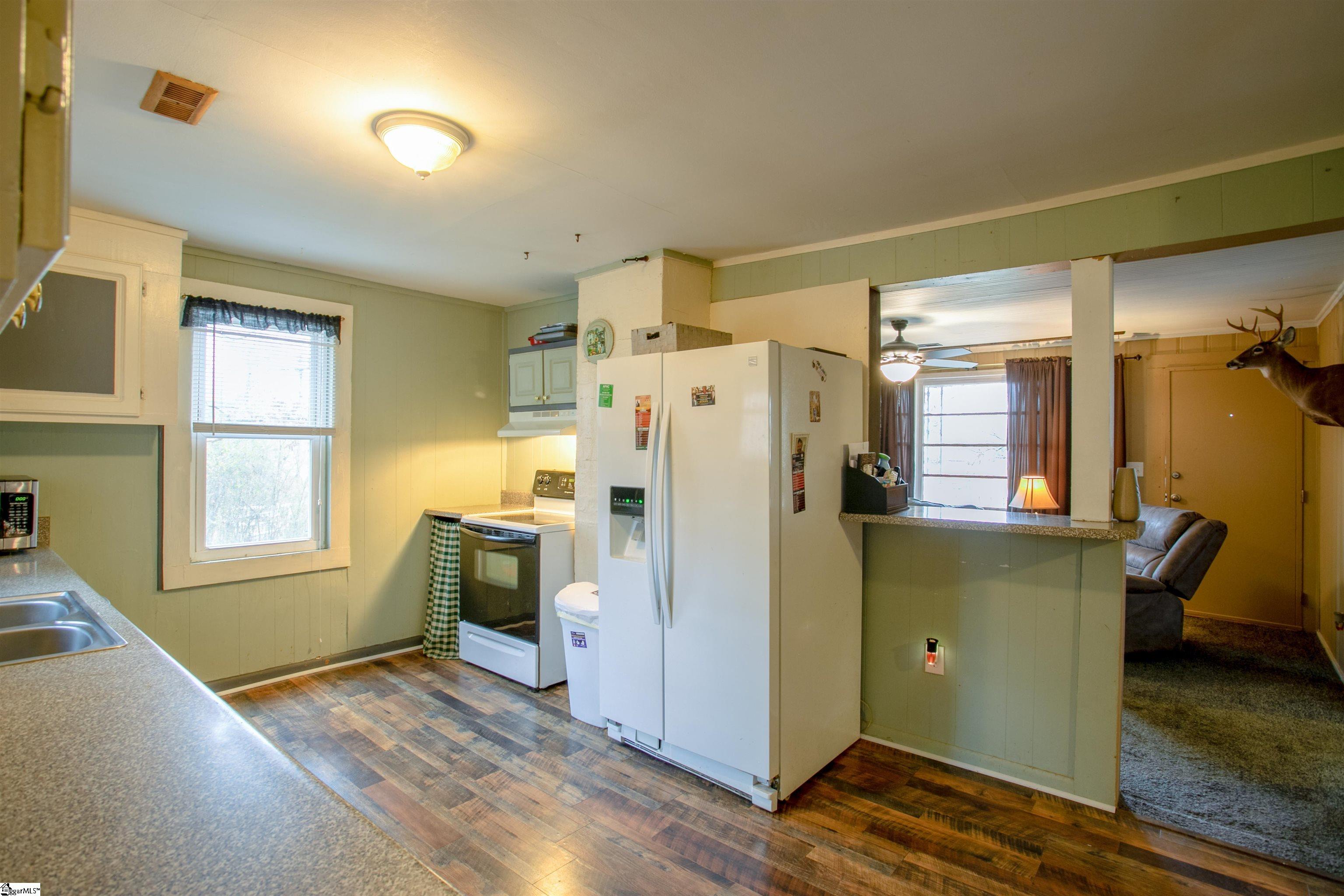 1227 Breazeale Road Easley, SC 29640 - Photo 8 of 19