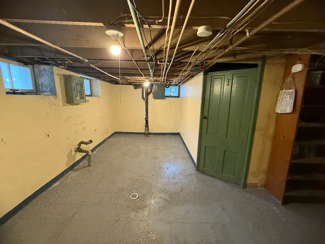 $114,900 | 2054 Crosat Street, LaSalle, IL 61301