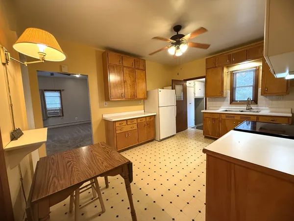 $114,900 | 2054 Crosat Street, LaSalle, IL 61301