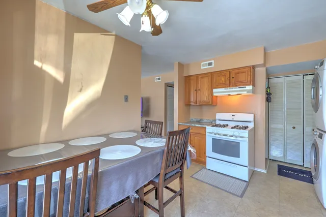 $229,896 | 195 Mary Court, Unit A, Bartlett, IL 60103