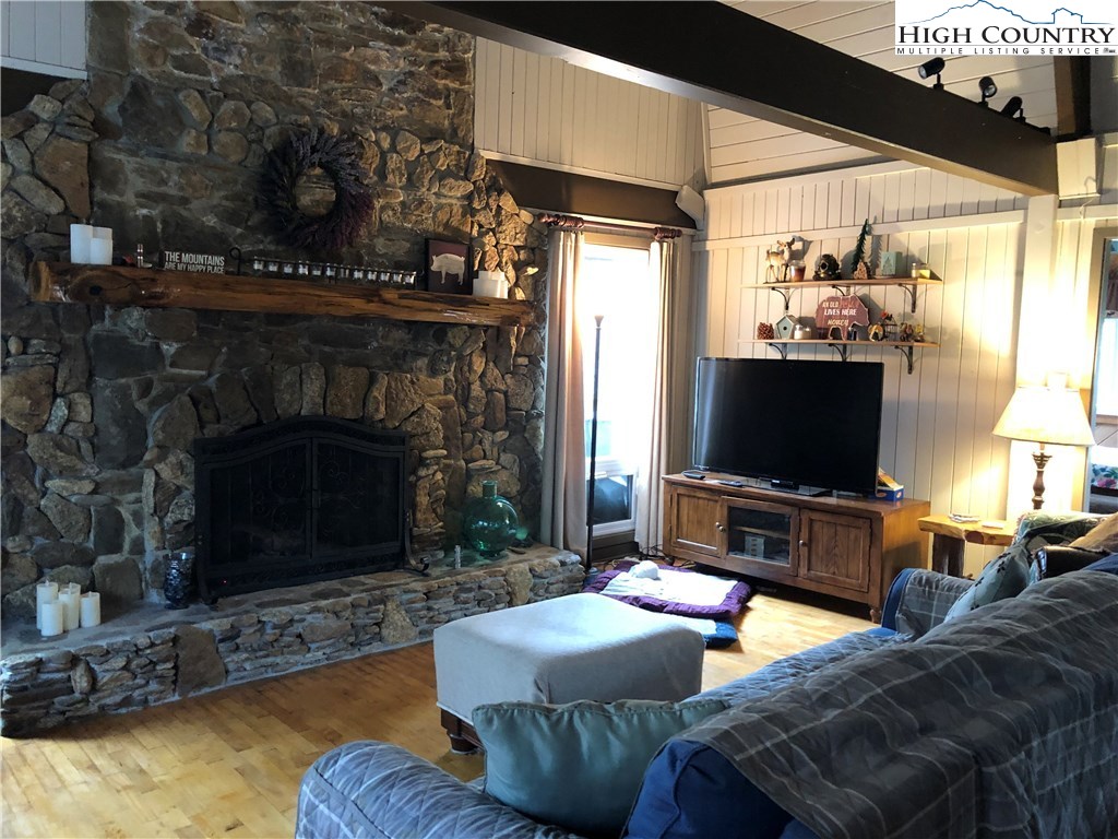 115 Shagbark Road Beech Mountain, NC 28604 - Photo 6 of 22 Gallery Image 6