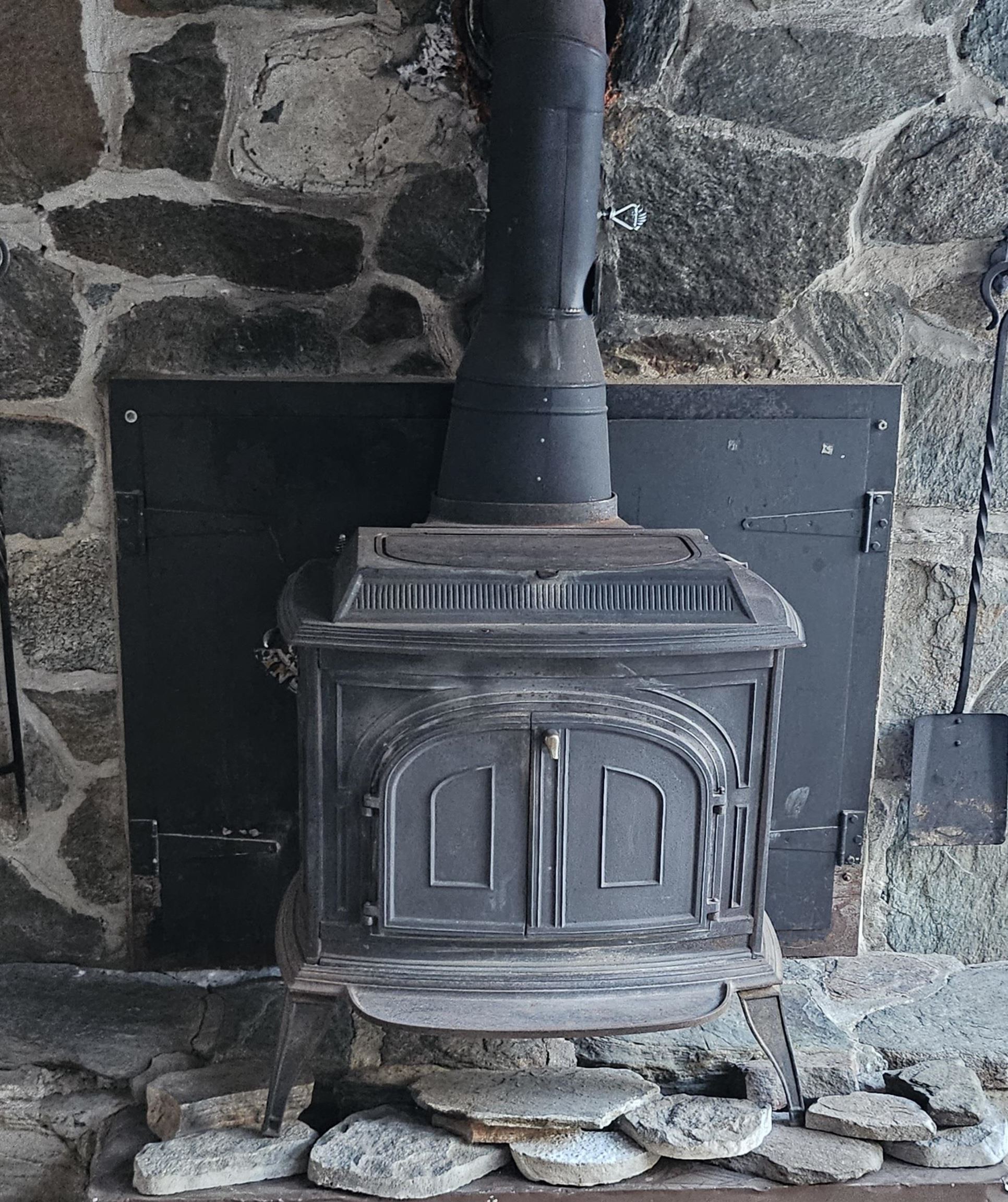 739 Chapel Hill Road Whitingham, VT 05361 - Photo 3 of 8