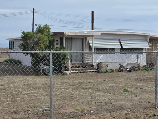 a view of a car garage
