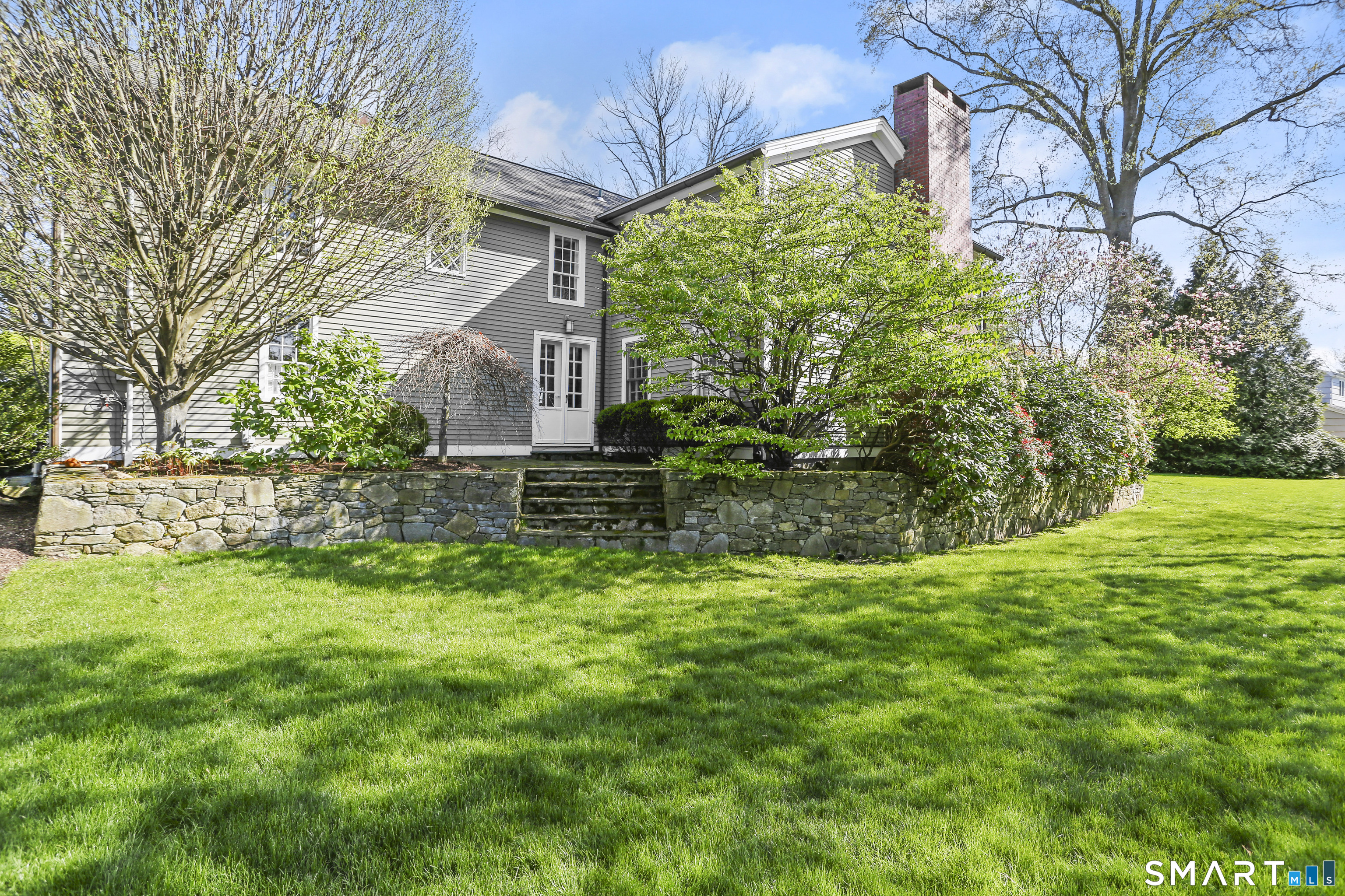 1005 Old Post Road Fairfield, CT 06824 - Photo 29 of 34