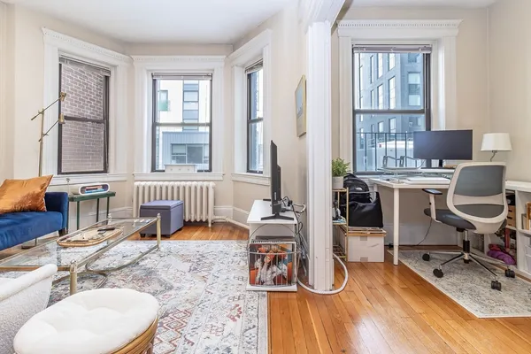 $3,400 | 25 Peterborough Street, Unit 17, Boston, MA 02215