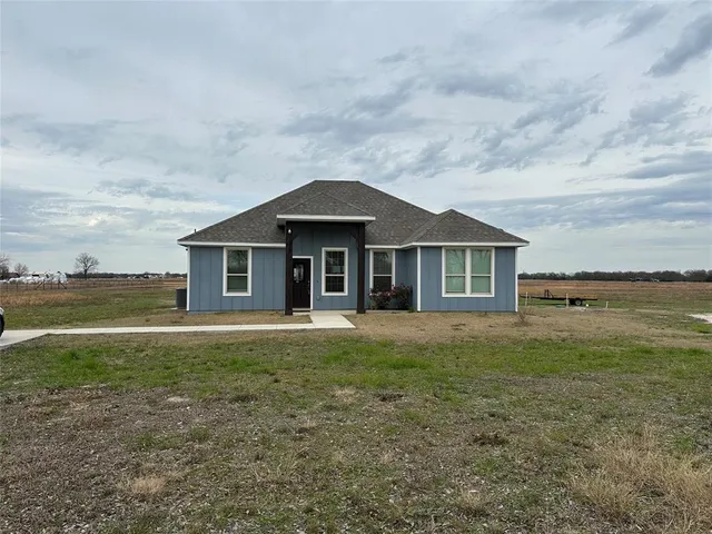 $420,000 | 4760 County Road 4603, Commerce, TX 75428
