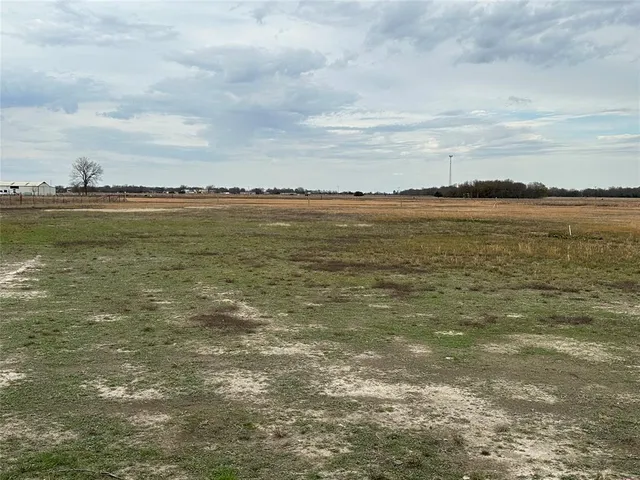 $420,000 | 4760 County Road 4603, Commerce, TX 75428