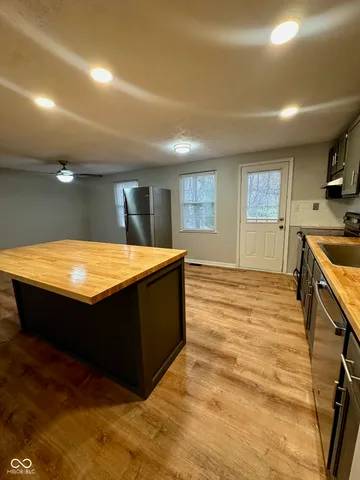 $2,150 | 5847 Lakeland Drive, Indianapolis, IN 46220