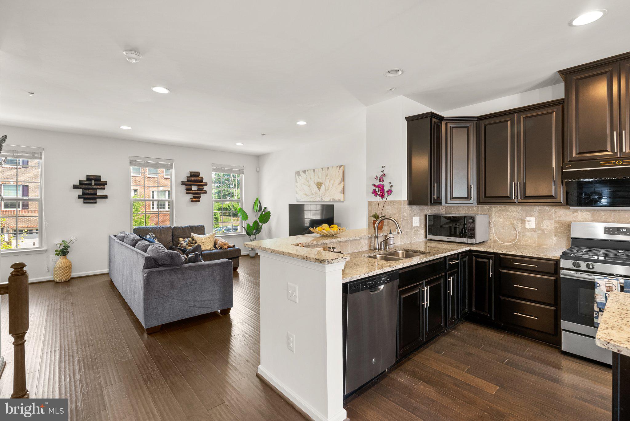 14305 Ridge View Lane Laurel, MD 20707 - Photo 10 of 41