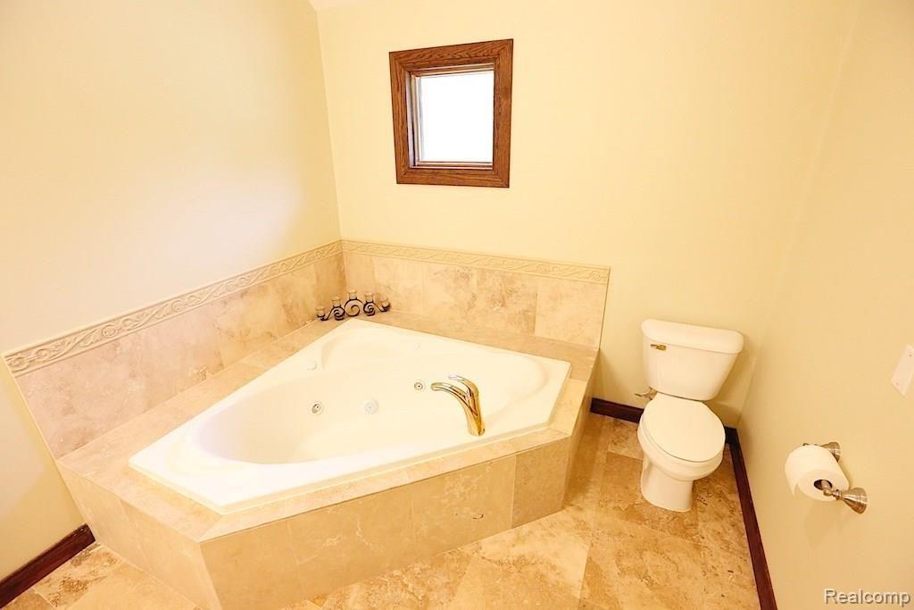 1810 East Romeo Road Oakland, MI 48363 - Photo 44 of 65 _I0A3327.jpg
