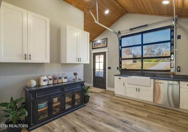 $1,350,000 | 511 Windlass Road, Knoxville, TN 37934