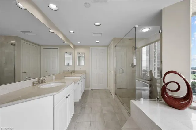 $30,000 | 7117 Pelican Bay Boulevard, Unit 1101, Naples, FL 34108