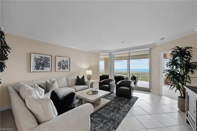 $30,000 | 7117 Pelican Bay Boulevard, Unit 1101, Naples, FL 34108