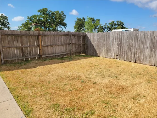 $2,400 | 4140 McFarland Drive, College Station, TX 77845