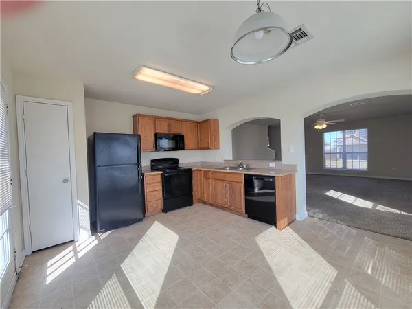 $2,400 | 4140 McFarland Drive, College Station, TX 77845