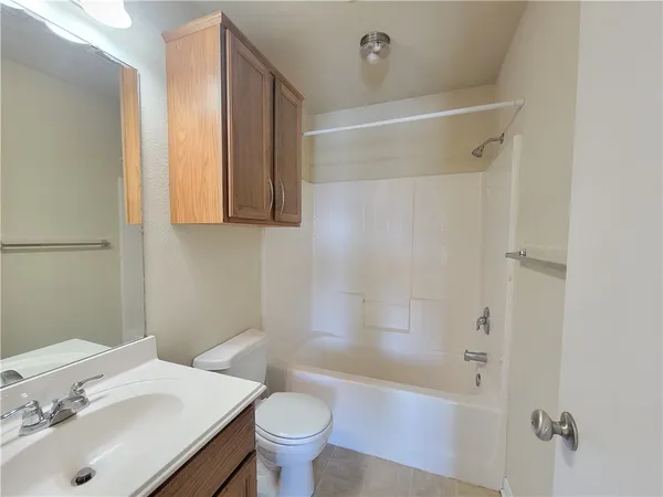 $2,400 | 4140 McFarland Drive, College Station, TX 77845