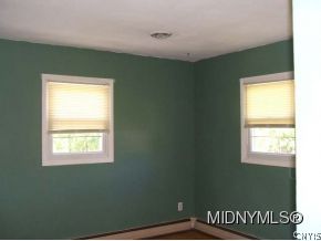 448 Elmhurst Road Utica, NY 13502 - Photo 9 of 12 Gallery Image 9