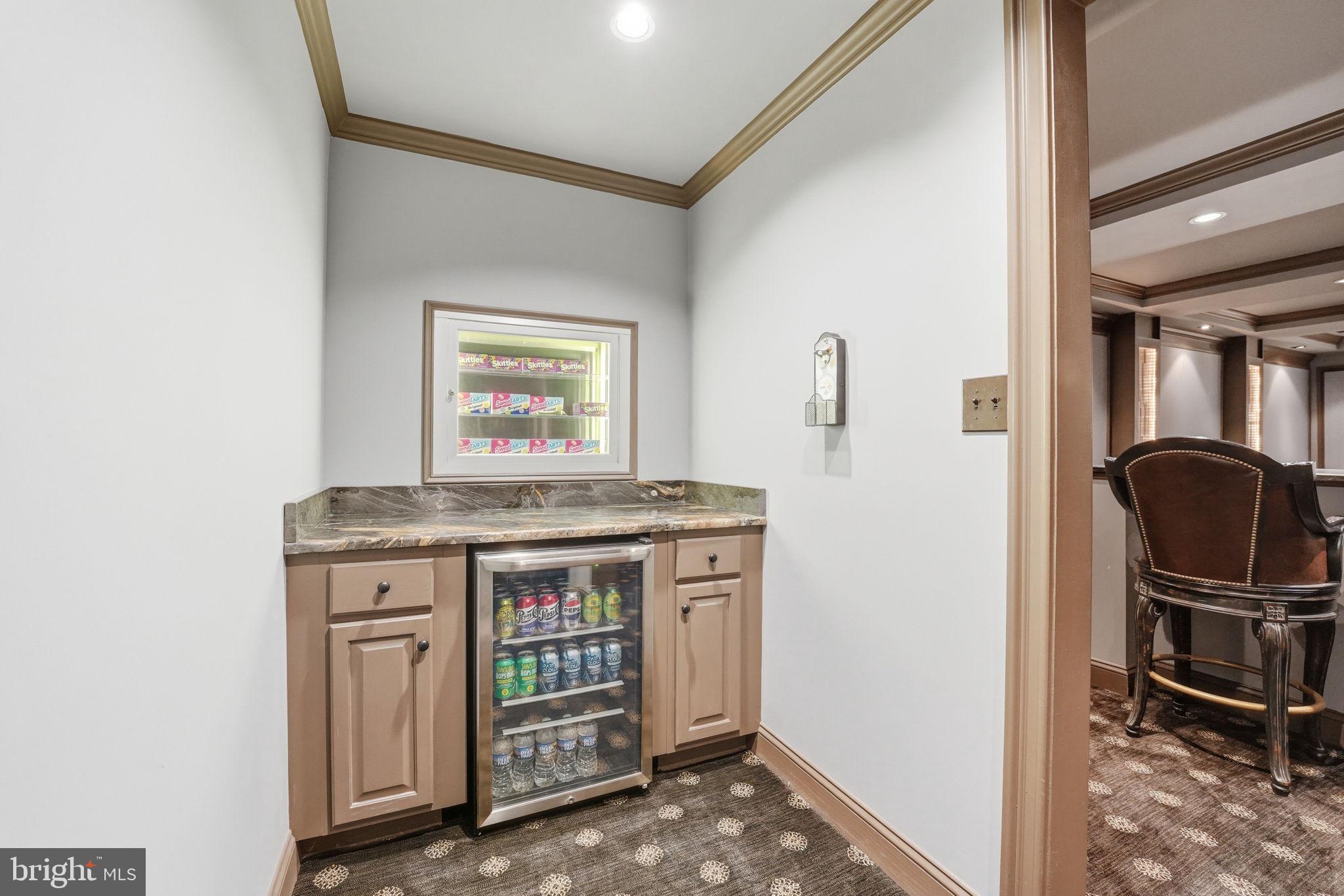 17972 Running Colt Place Leesburg, VA 20175 - Photo 71 of 99 a view of kitchen with washer and dryer