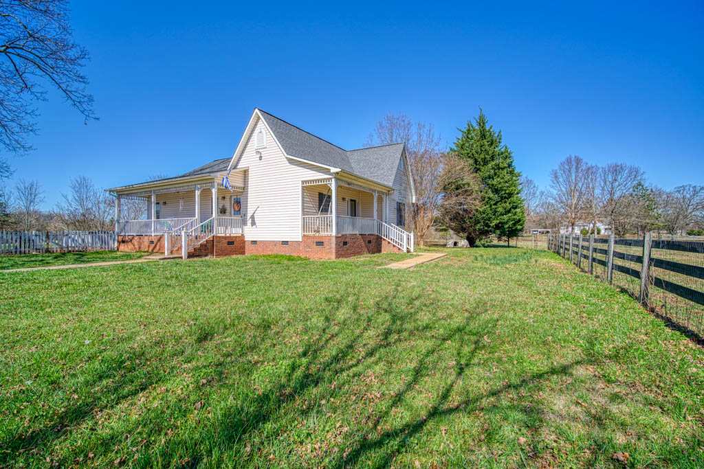 325 Rainbow Lake Road Boiling Springs, SC 29316 - Photo 21 of 36 Gallery Image 21