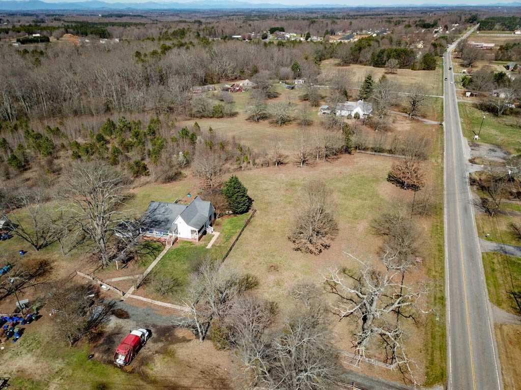 325 Rainbow Lake Road Boiling Springs, SC 29316 - Photo 29 of 36 Gallery Image 29