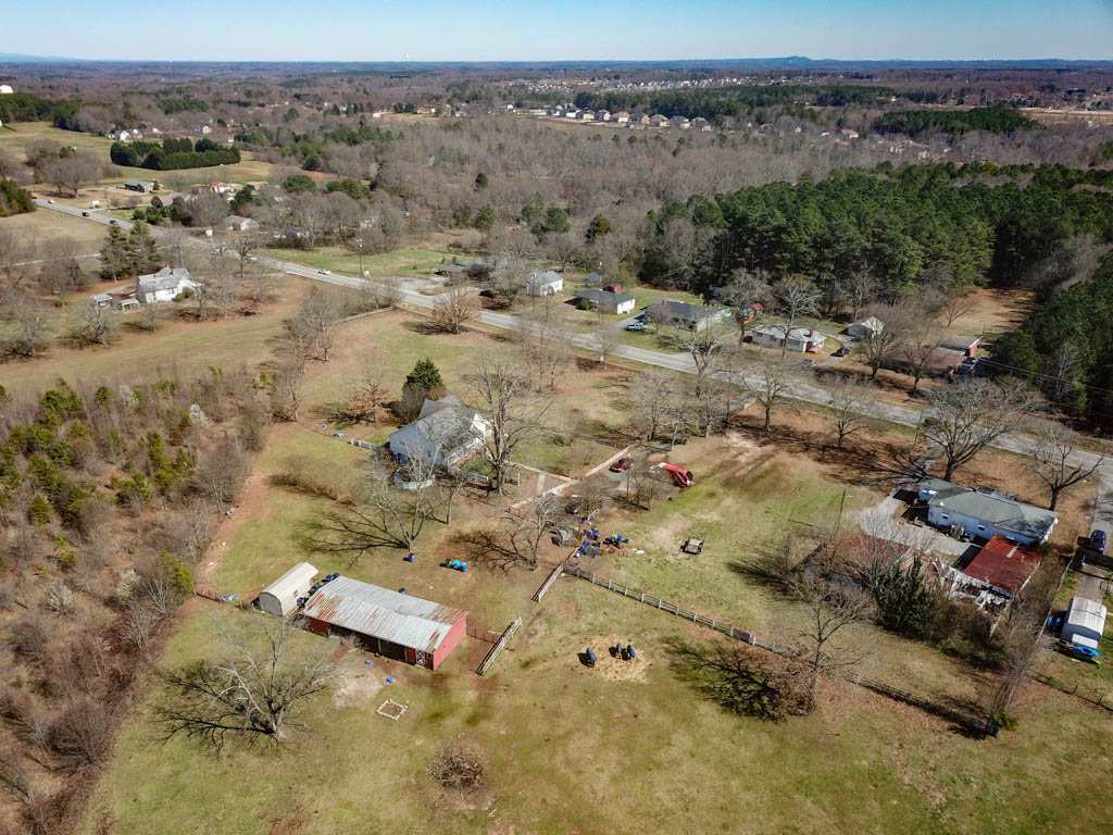 325 Rainbow Lake Road Boiling Springs, SC 29316 - Photo 31 of 36 Gallery Image 31