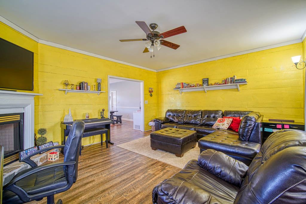 325 Rainbow Lake Road Boiling Springs, SC 29316 - Photo 8 of 36 Gallery Image 8