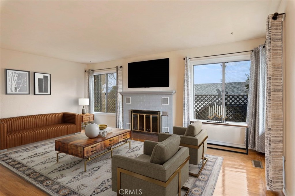 360 3rd Street Lakeport, CA 95453 - Photo 4 of 43 Virtually staged.