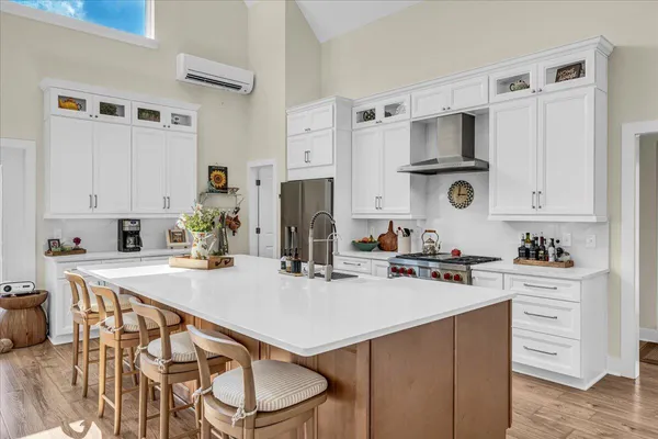 $875,000 | 415 River Bluffs Drive, Jasper, TN 37347