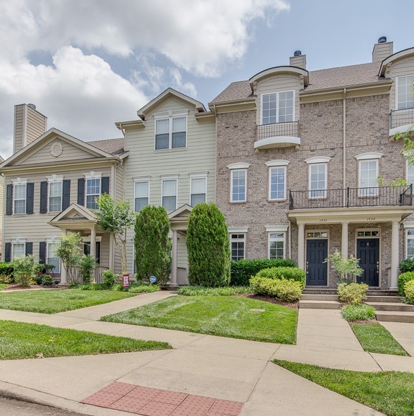 1434 Burnside Drive Franklin, TN 37067 - Photo 4 of 30