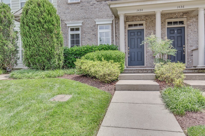 1434 Burnside Drive Franklin, TN 37067 - Photo 5 of 30