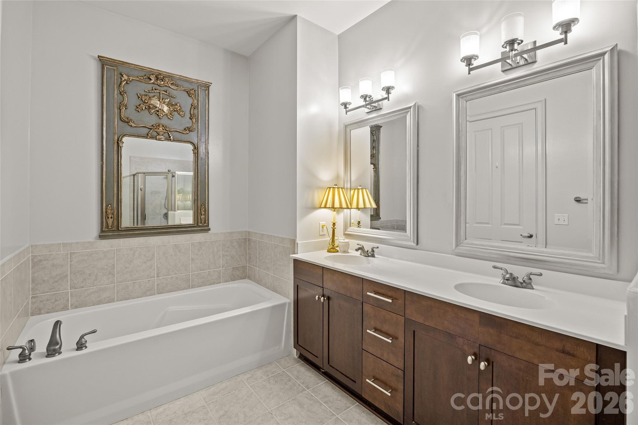 5425 Closeburn Road, Unit 215 Charlotte, NC 28210 - Photo 15 of 30 Gallery Image 15