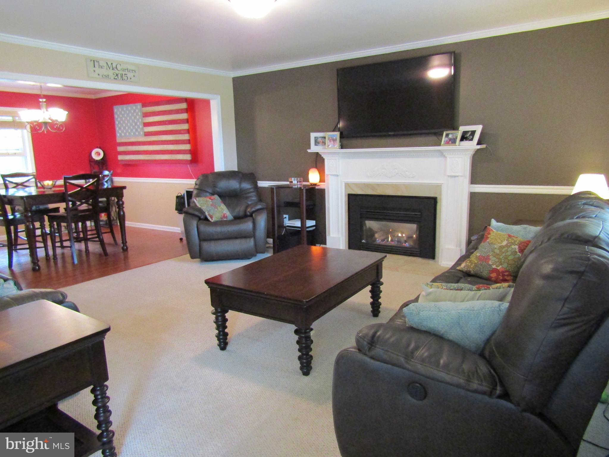 2273 Hudson Road Cambridge, MD 21613 - Photo 5 of 51 Living Room