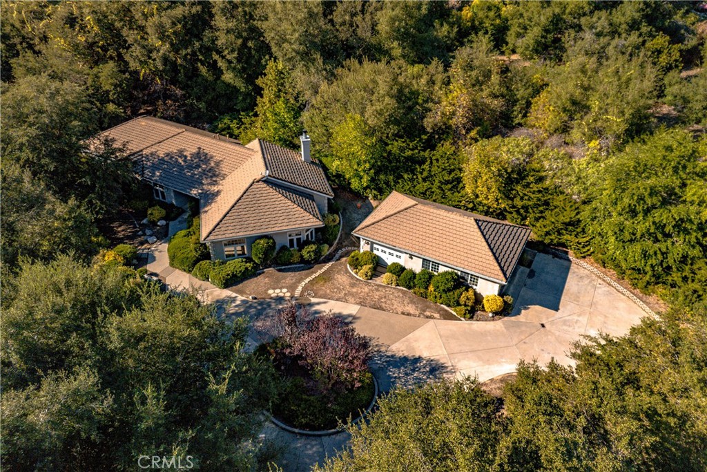 46341 El Prado Road Temecula, CA 92590 - Photo 51 of 52 an aerial view of houses with yard