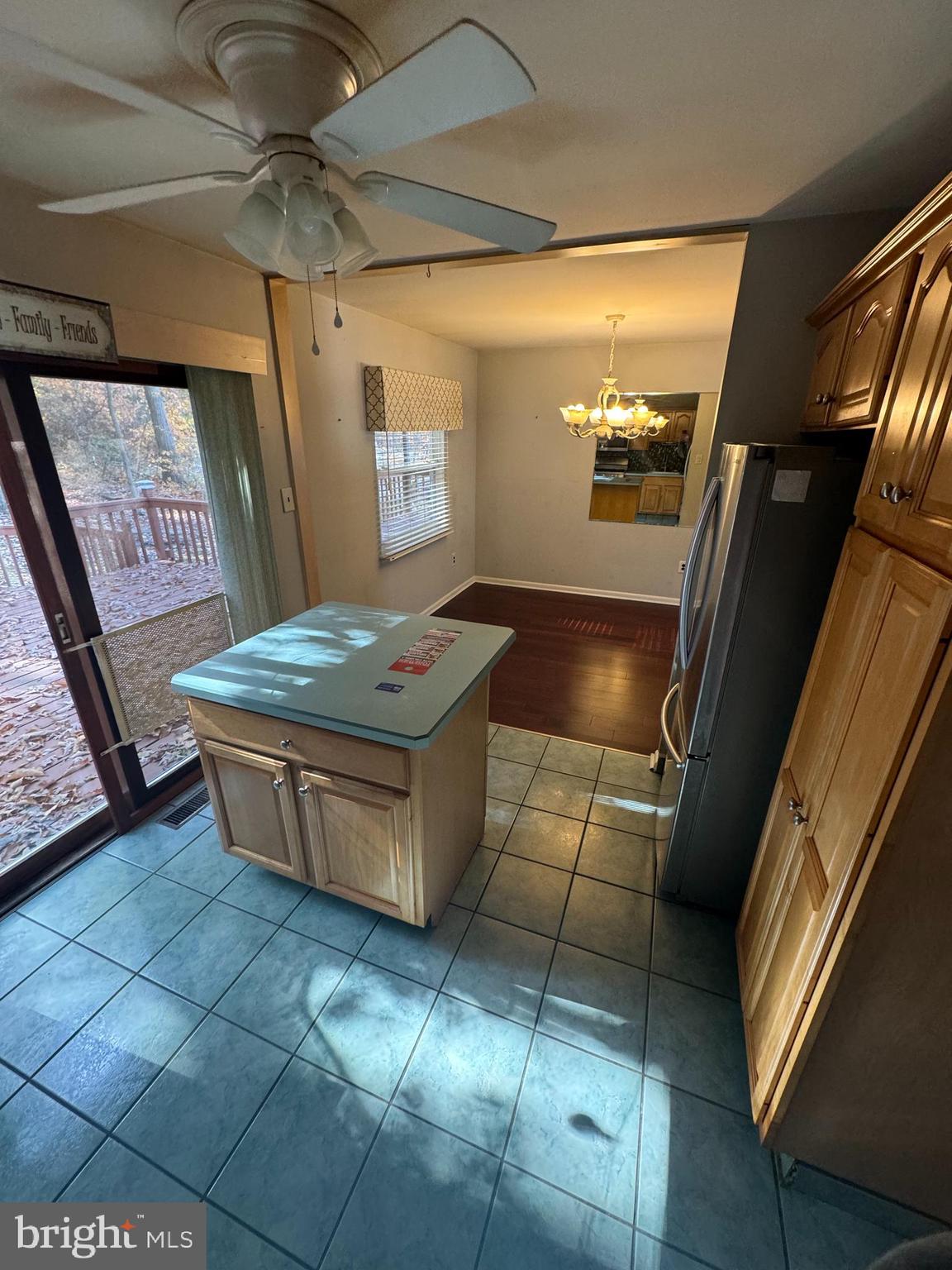 90 Trent Road Blackwood, NJ 08012 - Photo 13 of 24 kitchen / dining room