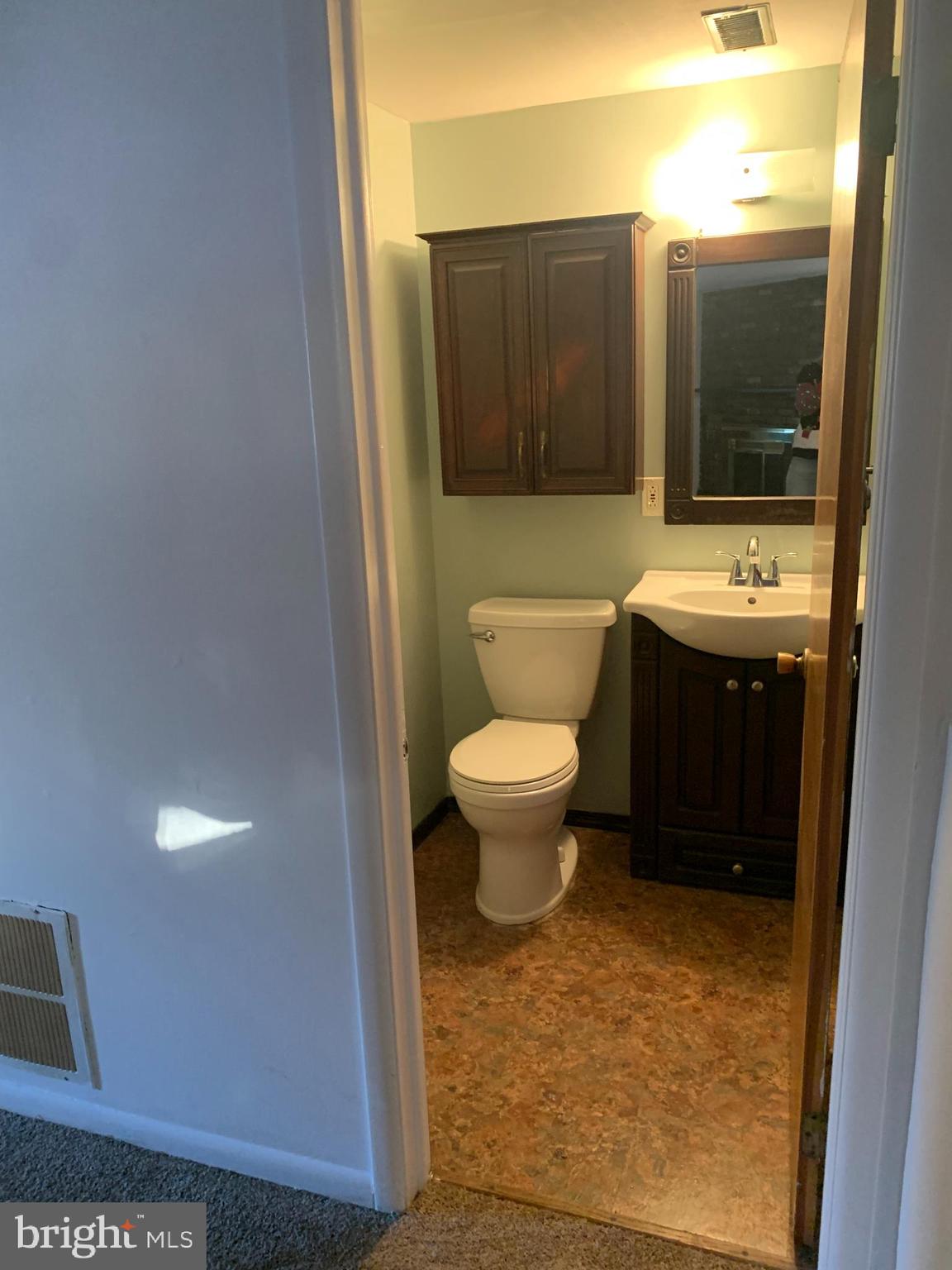 90 Trent Road Blackwood, NJ 08012 - Photo 15 of 24 downstairs half bath