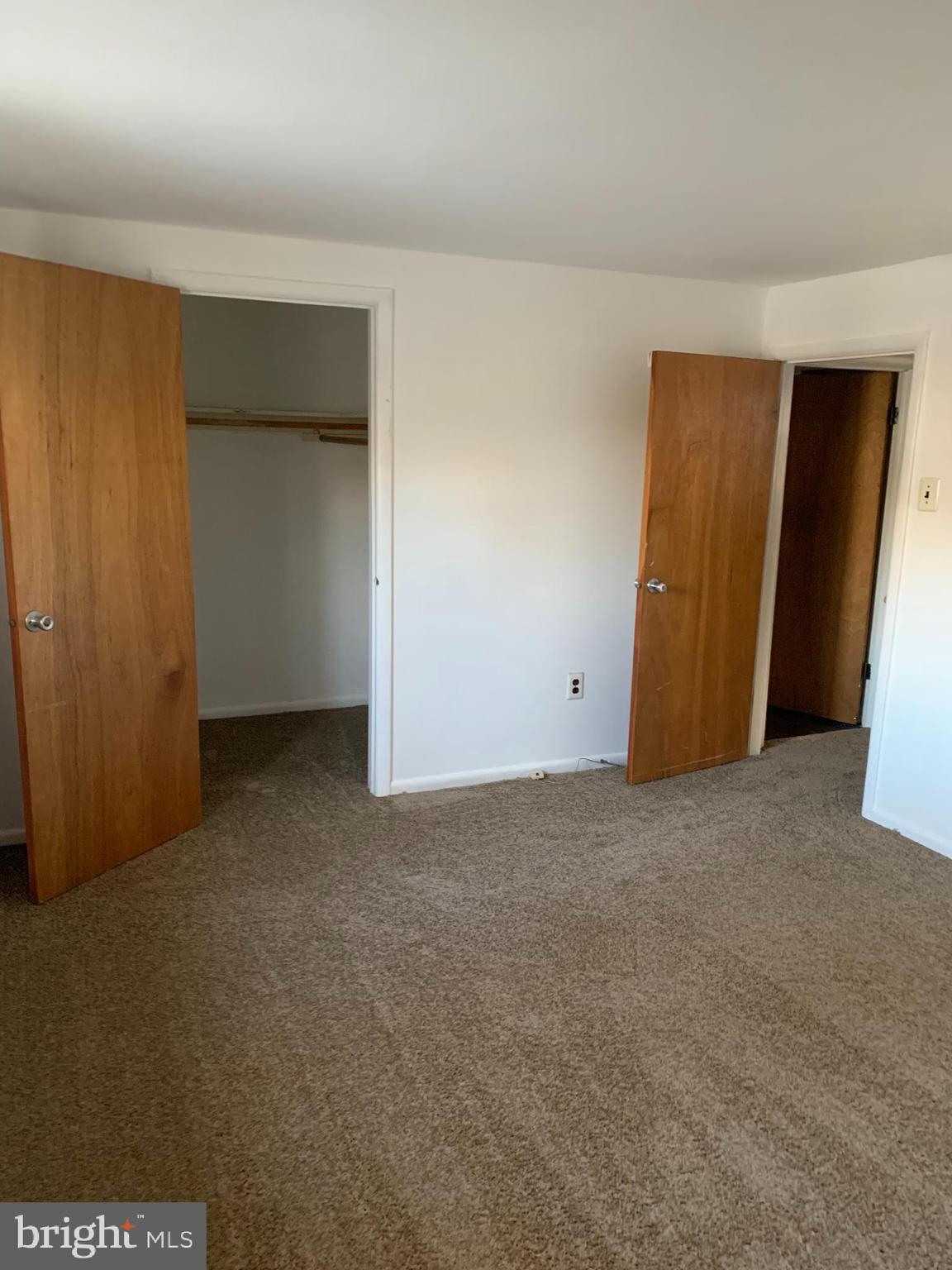 90 Trent Road Blackwood, NJ 08012 - Photo 19 of 24 lower level bedroom with huge closet