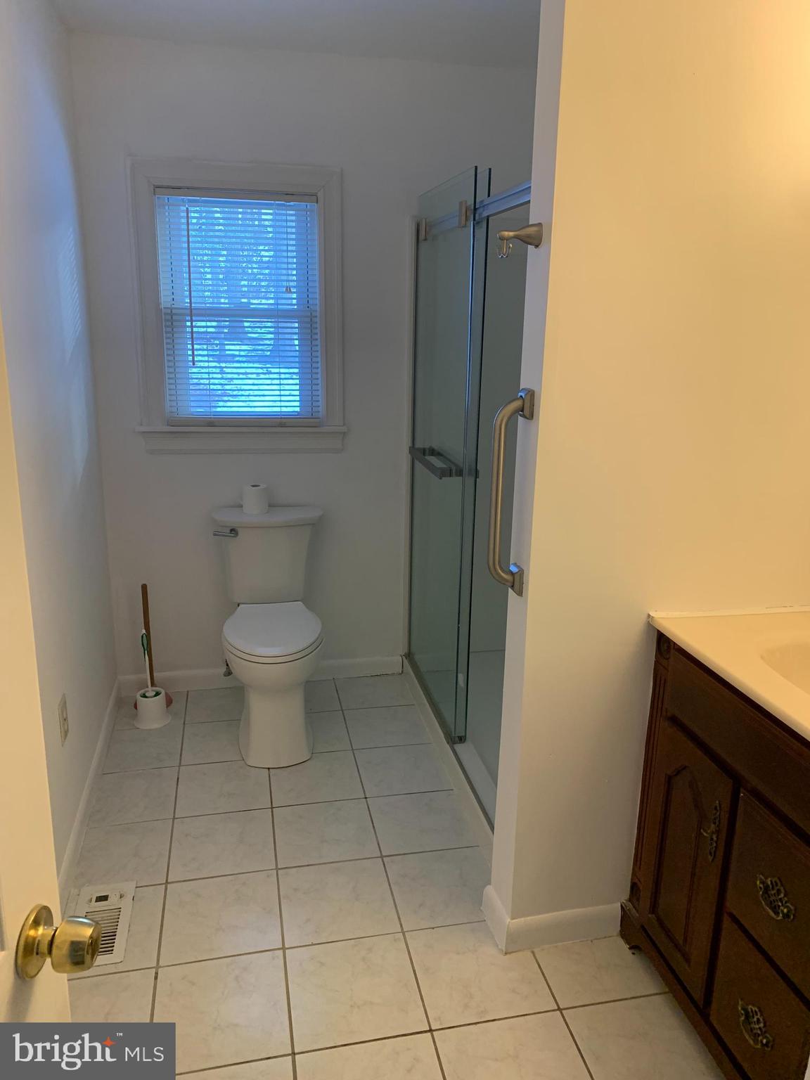 90 Trent Road Blackwood, NJ 08012 - Photo 21 of 24 upstairs hallway bathroom