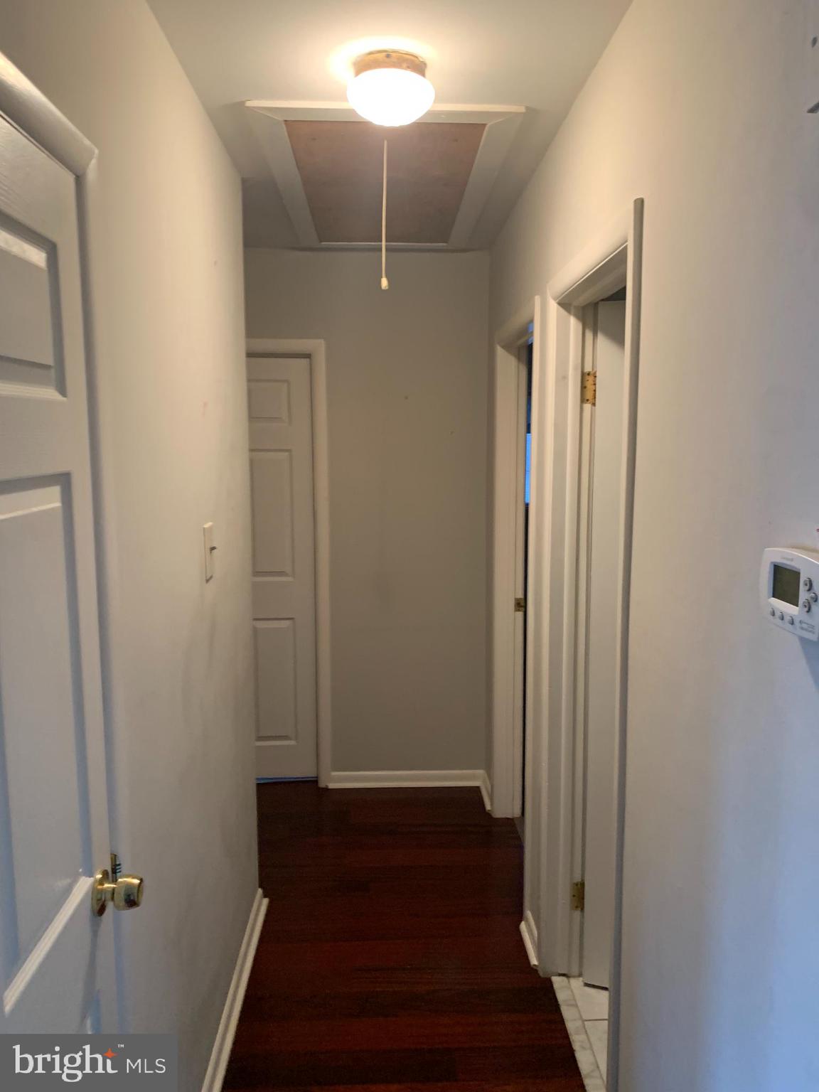 90 Trent Road Blackwood, NJ 08012 - Photo 9 of 24 hallway