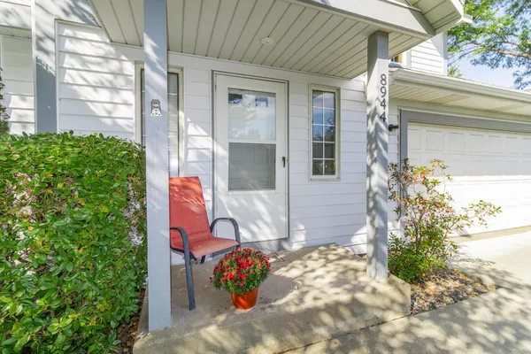 $449,900 | 8944 St Croix Road, Woodbury, MN 55125