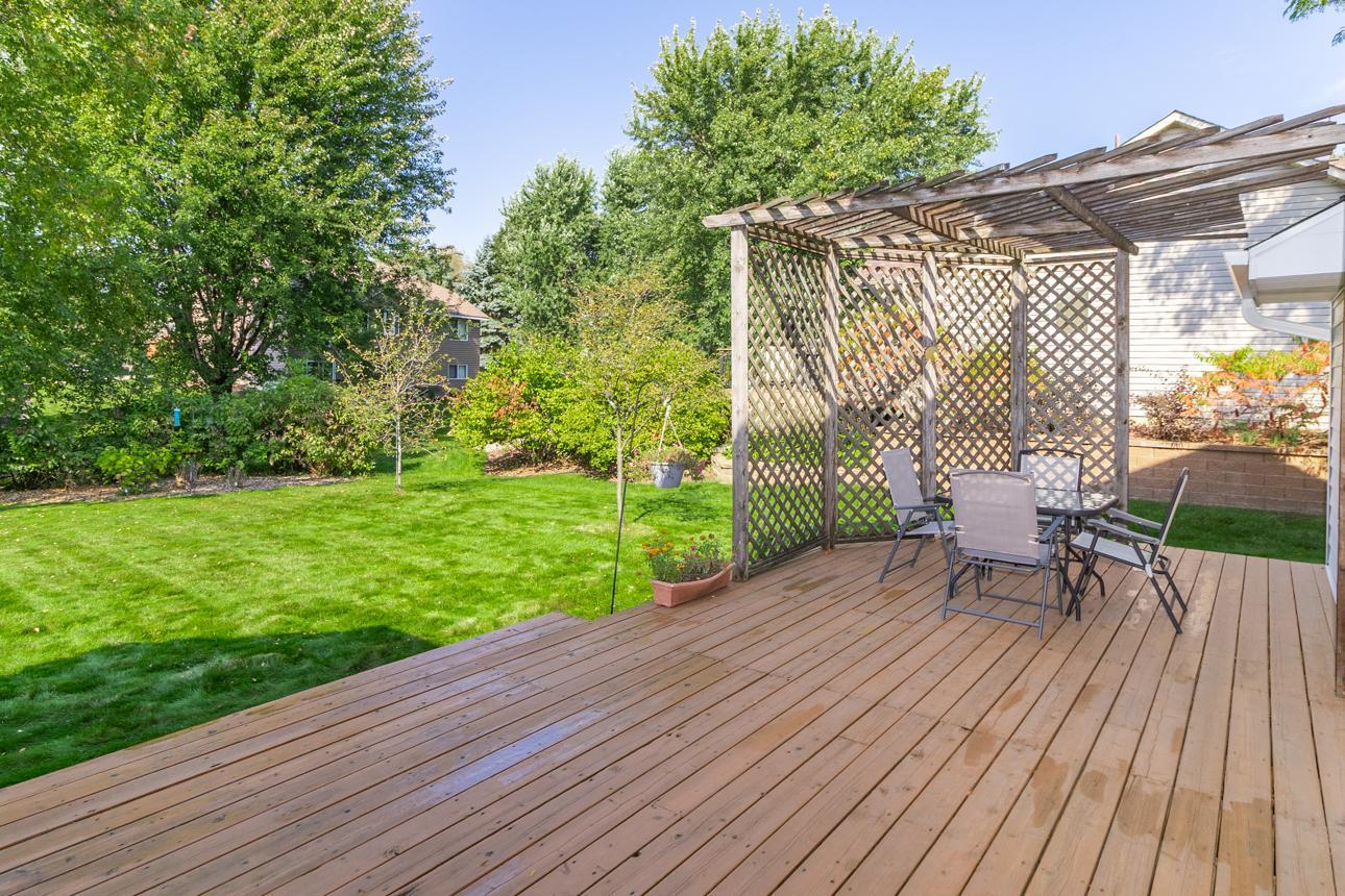 8944 St Croix Road Woodbury, MN 55125 - Photo 5 of 17